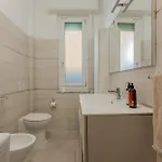 Guesthost - Casa Viviana Apartman La Spezia